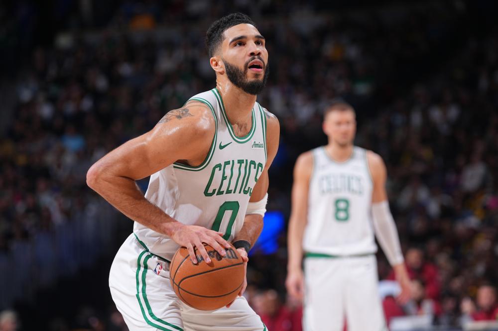 展现出极高 展现出极高