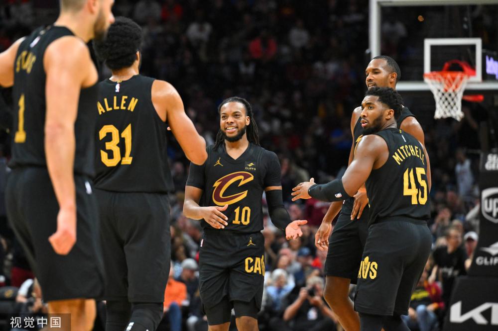 有些企业走 有些企业走